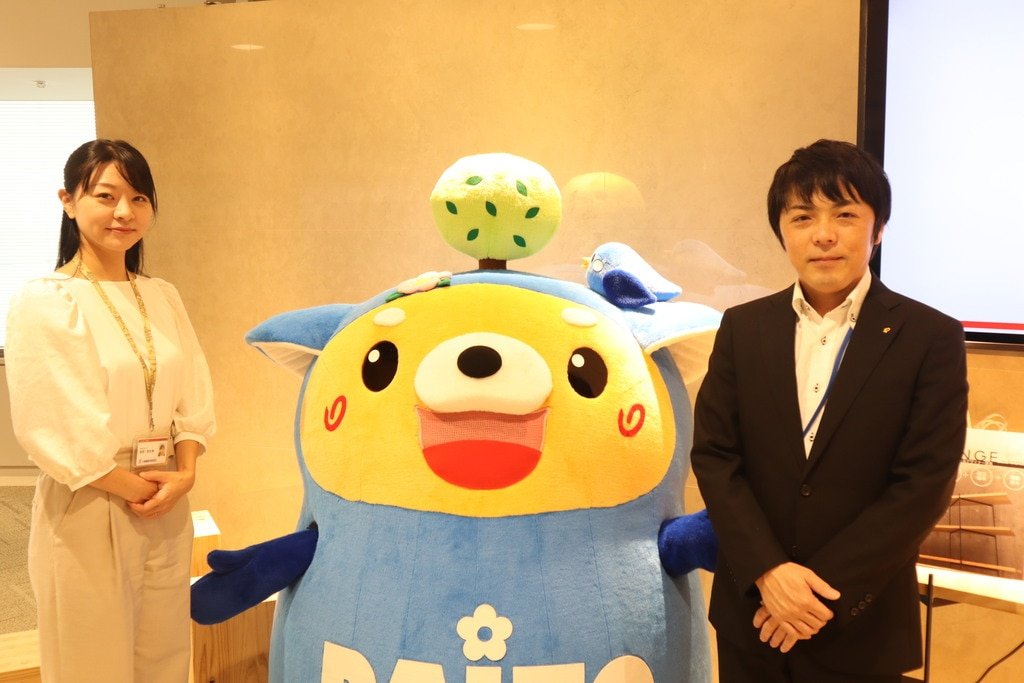 入電数の削減のために、 FAQとともにチャットボットを活用